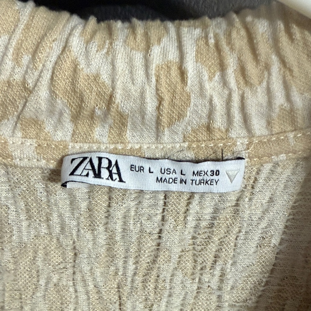 ZARA Animal Print Stretch Snap Front Long Sleeve Polo Size: L - Picture 2 of 6